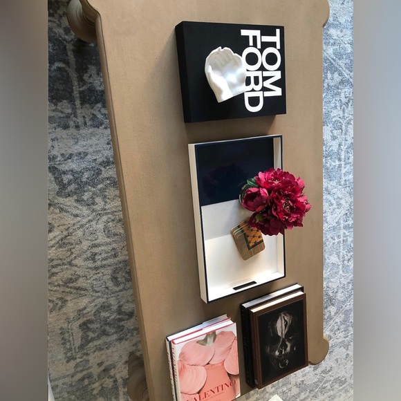 Alexander McQueen: Savage Beauty - Large Coffee Table Book BRAND NEW - Picture 11 of 14